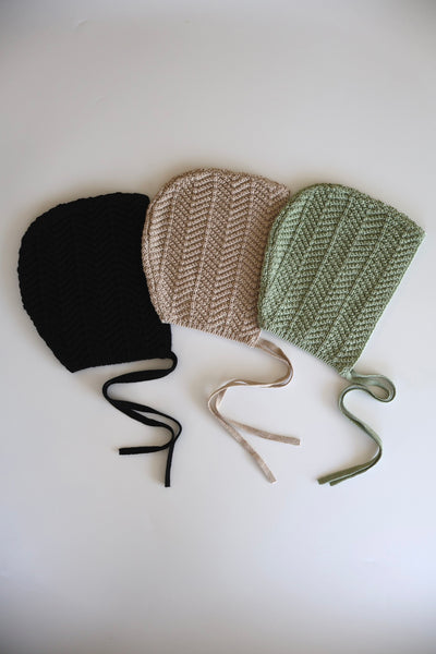 Load image into Gallery viewer, Knit Bonnet
